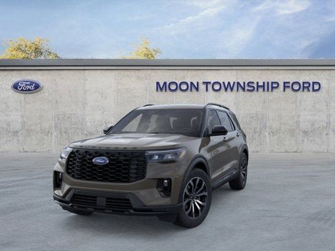 New 2026 Ford Explorer ST-Line image 2
