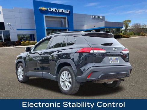 Used 2024 Toyota Corolla Cross LE image 6