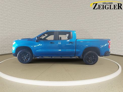 Used 2024 Chevrolet Silverado 1500 LT Trail Boss w/ LT Trail Boss Premium Package AWD/4WD image 8