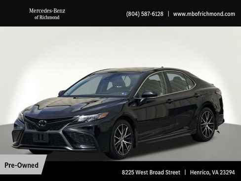 Used 2023 Toyota Camry SE w/ Cold Weather Package FWD image 1
