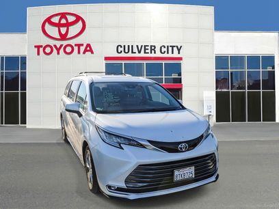 Used 2021 Toyota Sienna Limited