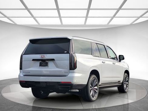 New 2026 Cadillac Escalade ESV Sport image 5