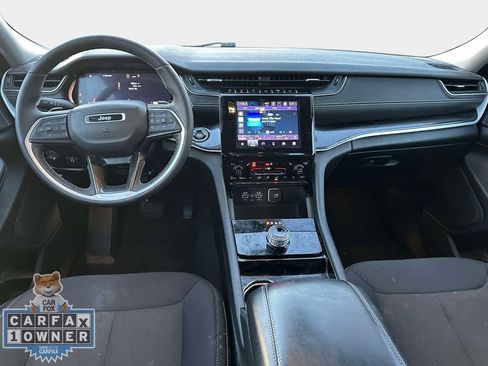 Used 2023 Jeep Grand Cherokee L Laredo w/ Luxury Tech Group I image 15