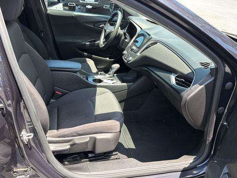 Used 2022 Chevrolet Malibu LS FWD image 13