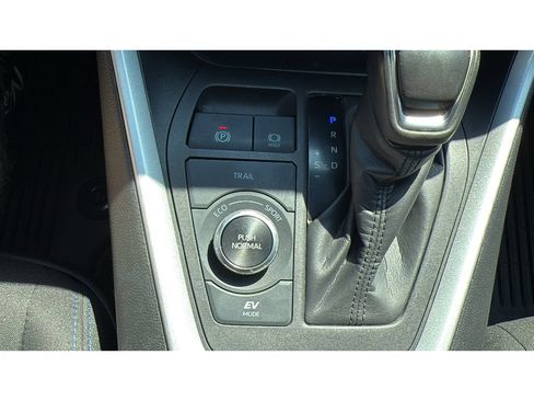 Certified 2024 Toyota RAV4 SE w/ Weather Package AWD/4WD image 26