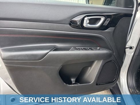 Used 2025 Jeep Compass Trailhawk w/ Trailhawk Elite Group image 6