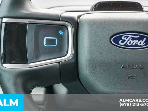 Used 2025 Ford Expedition Active AWD/4WD image 31