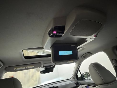Used 2020 Honda Pilot Elite image 37