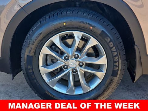 Used 2020 Hyundai Santa Fe SE image 36