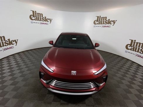 Used 2025 Buick Envista Preferred w/ Convenience I Package image 3