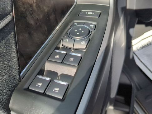 New 2026 Ford F250 Lariat w/ Black Appearance Package image 50