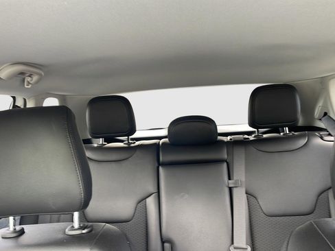 Used 2022 Jeep Compass Latitude w/ Convenience Group image 8