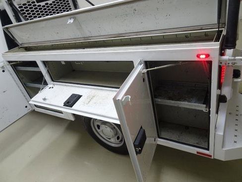 Used 2019 Ford F250 XL w/ Power Equipment Group image 14