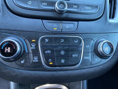 Used 2023 Chevrolet Malibu LT image 16