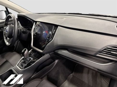 Used 2023 Subaru Outback Premium image 32