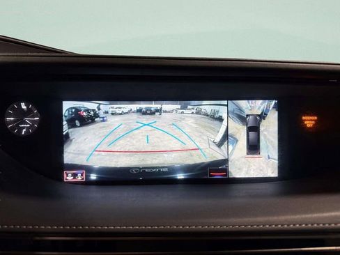 Used 2018 Lexus LS 500 AWD image 16