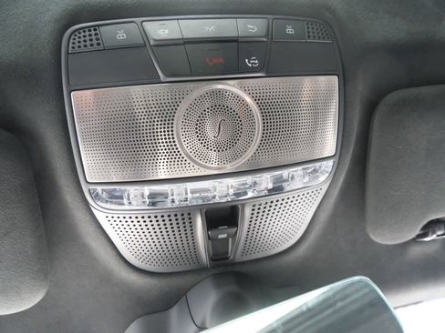 Used 2022 Mercedes-Benz G 63 AMG 4MATIC w/ Seat Comfort Package image 26