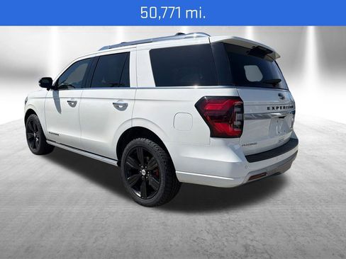 Used 2023 Ford Expedition Platinum AWD/4WD image 3