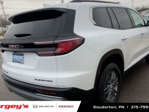 Certified 2025 GMC Acadia Elevation image 9