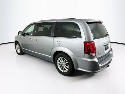 Used 2019 Dodge Grand Caravan SXT FWD image 5