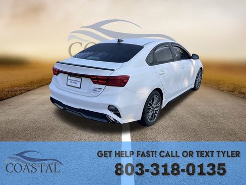 Used 2022 Kia Forte GT-Line w/ GT-Line Premium Package image 5