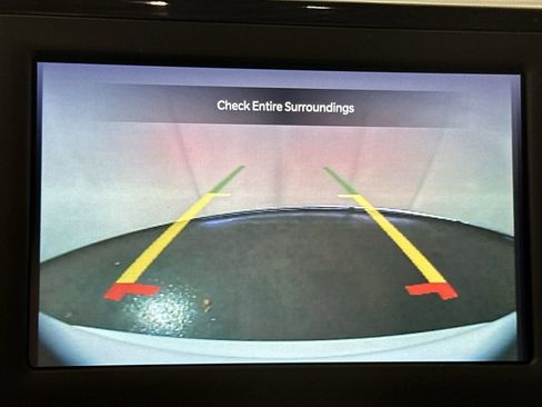 Used 2023 Chrysler Voyager LX FWD image 17