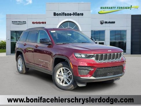 New 2026 Jeep Grand Cherokee Laredo image 1