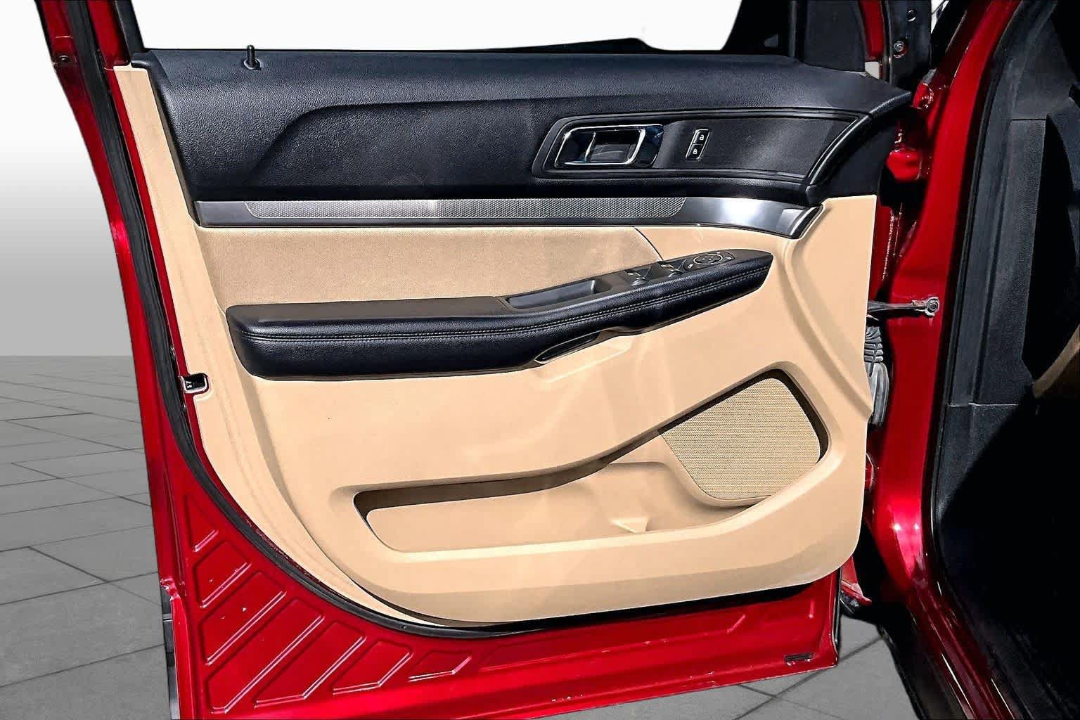 Used 2016 Ford Explorer FWD image 22