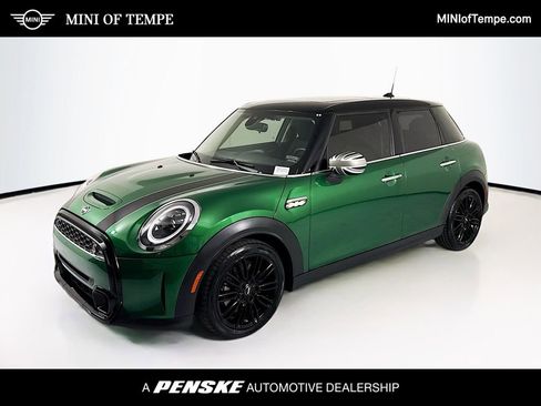 Used 2023 MINI Cooper S image 1
