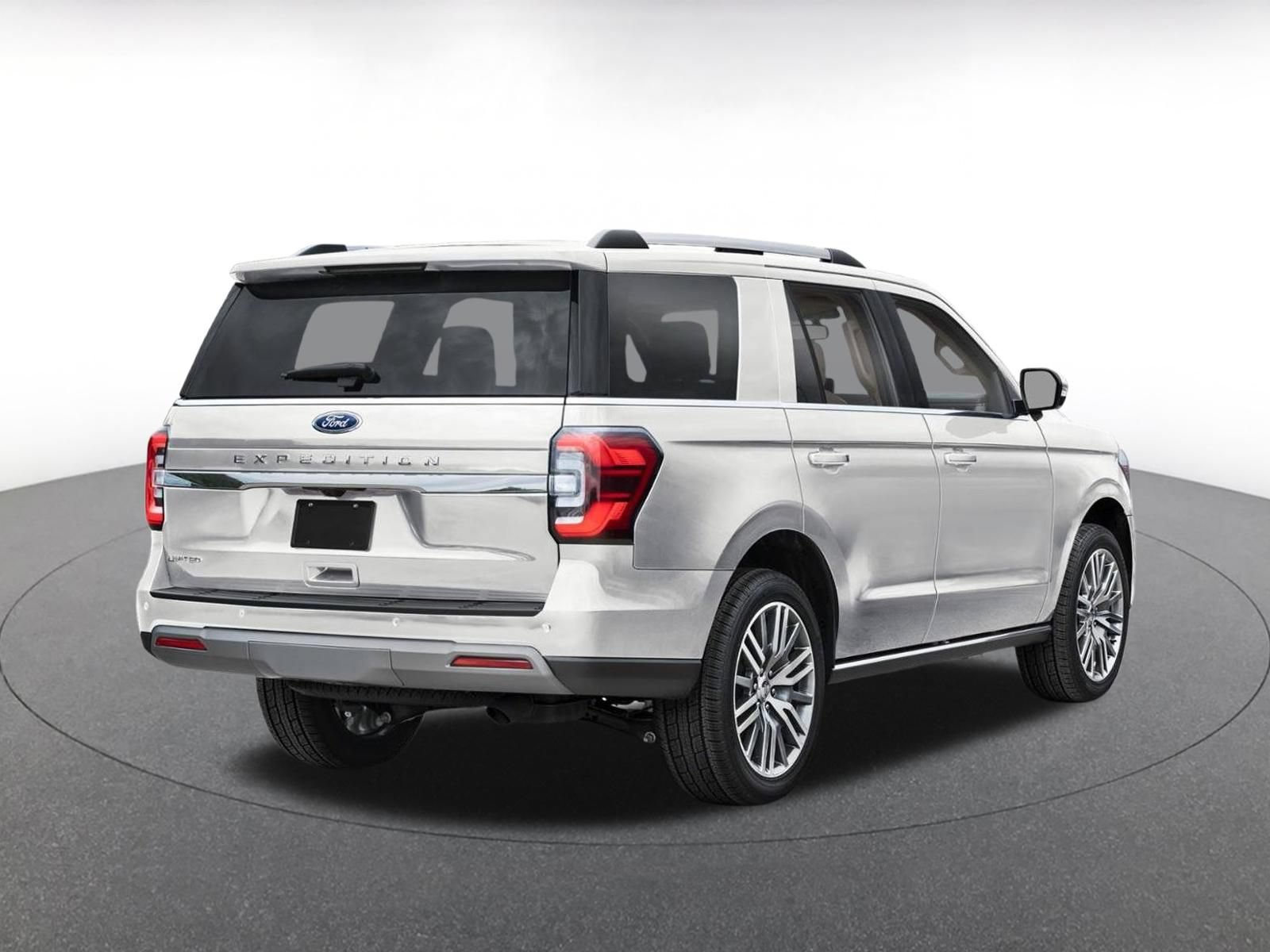 Used 2024 Ford Expedition Limited RWD image 2