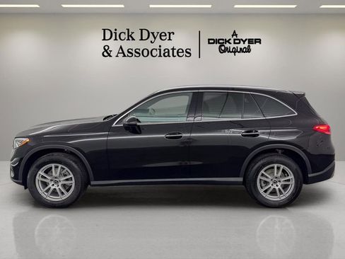 Used 2025 Mercedes-Benz GLC 300 image 6