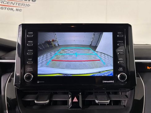 Used 2021 Toyota Corolla SE FWD image 16