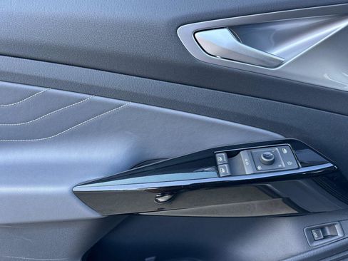 New 2026 Volkswagen ID.4 Pro S image 10