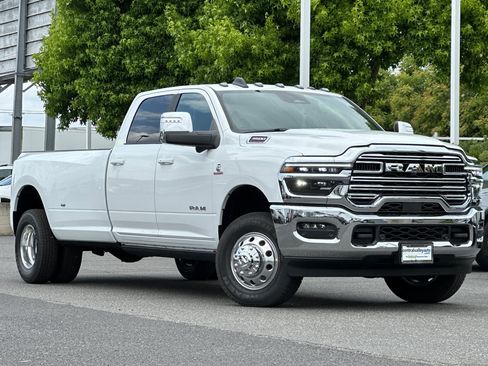 New 2026 RAM 3500 Laramie AWD/4WD image 2