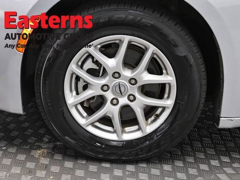 Used 2023 Chrysler Voyager LX FWD image 33