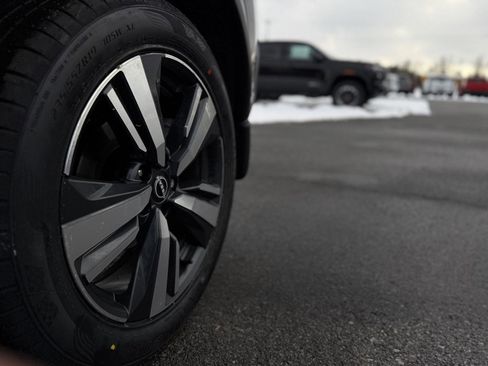 Used 2023 Nissan Rogue SL image 11