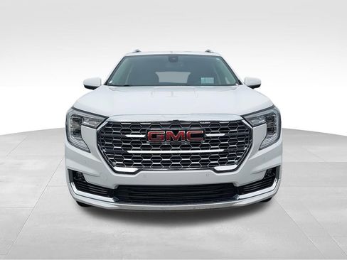 Used 2022 GMC Terrain Denali AWD/4WD image 3