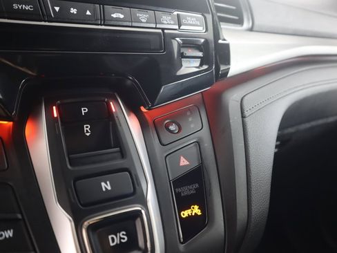 Used 2023 Honda Odyssey Sport image 45