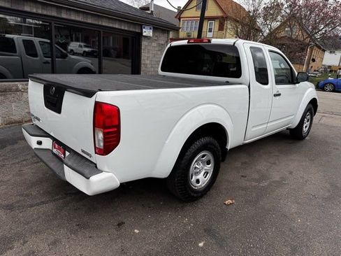 Used 2017 Nissan Frontier S image 6