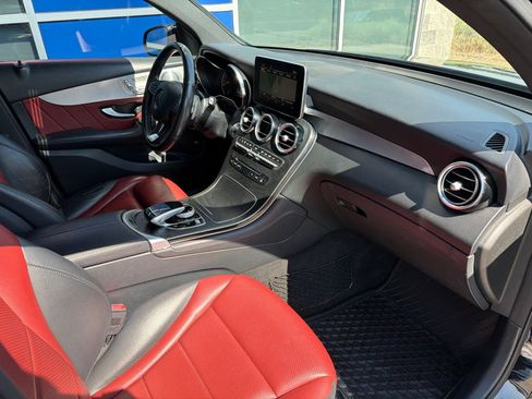 Used 2019 Mercedes-Benz GLC 300 4MATIC Coupe image 27