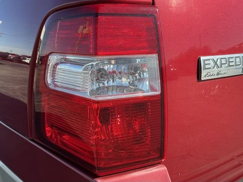 Used 2008 Ford Expedition EL Eddie Bauer image 18