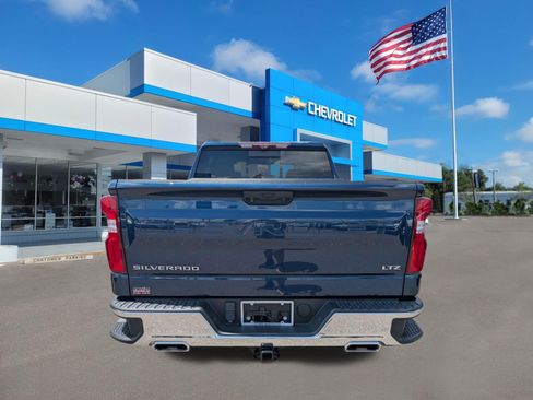 Used 2022 Chevrolet Silverado 1500 LTZ AWD/4WD image 4