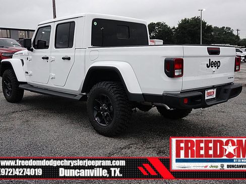New 2026 Jeep Gladiator Sport AWD/4WD image 3