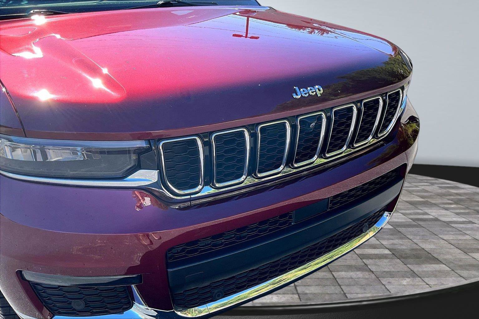 Used 2023 Jeep Grand Cherokee L Limited w/ Luxury Tech Group II AWD/4WD image 29