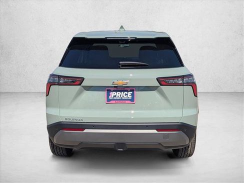 New 2026 Chevrolet Equinox LT w/ Safety and Technology Package image 6