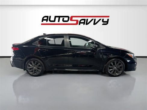 Used 2024 Toyota Corolla SE image 8