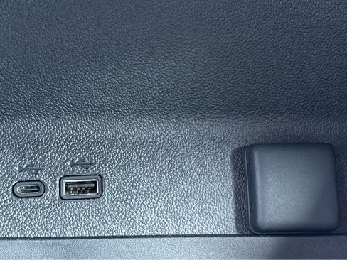 New 2026 Chevrolet Traverse RS image 32