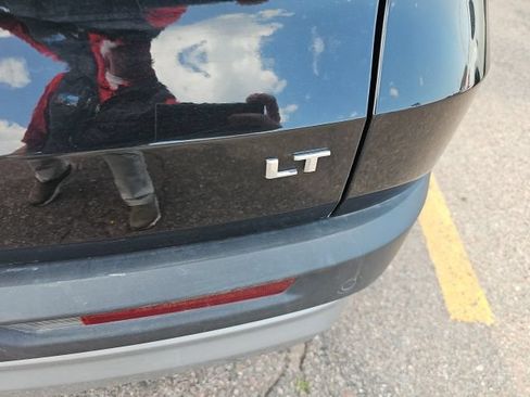 Used 2024 Chevrolet Traverse LT AWD/4WD image 5