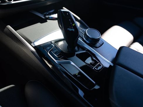 Used 2021 BMW 530i xDrive w/ M Sport Package AWD/4WD image 19