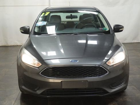 Used 2017 Ford Focus SE image 8